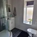Holiday home Akwa A Modern Seaside Gem