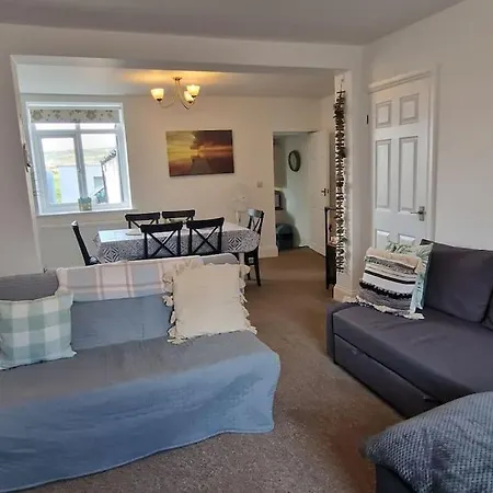 Akwa A Modern Seaside Gem בית נופש סטיית'ס